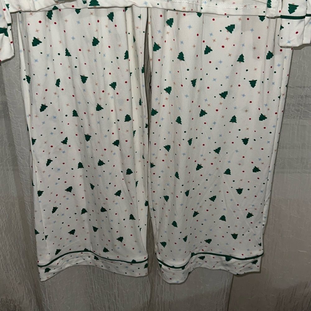 TAHARI L White Green Christmas Tree Notched Collar Long Sleeve Pants PJ Gift Set - Picture 3 of 5